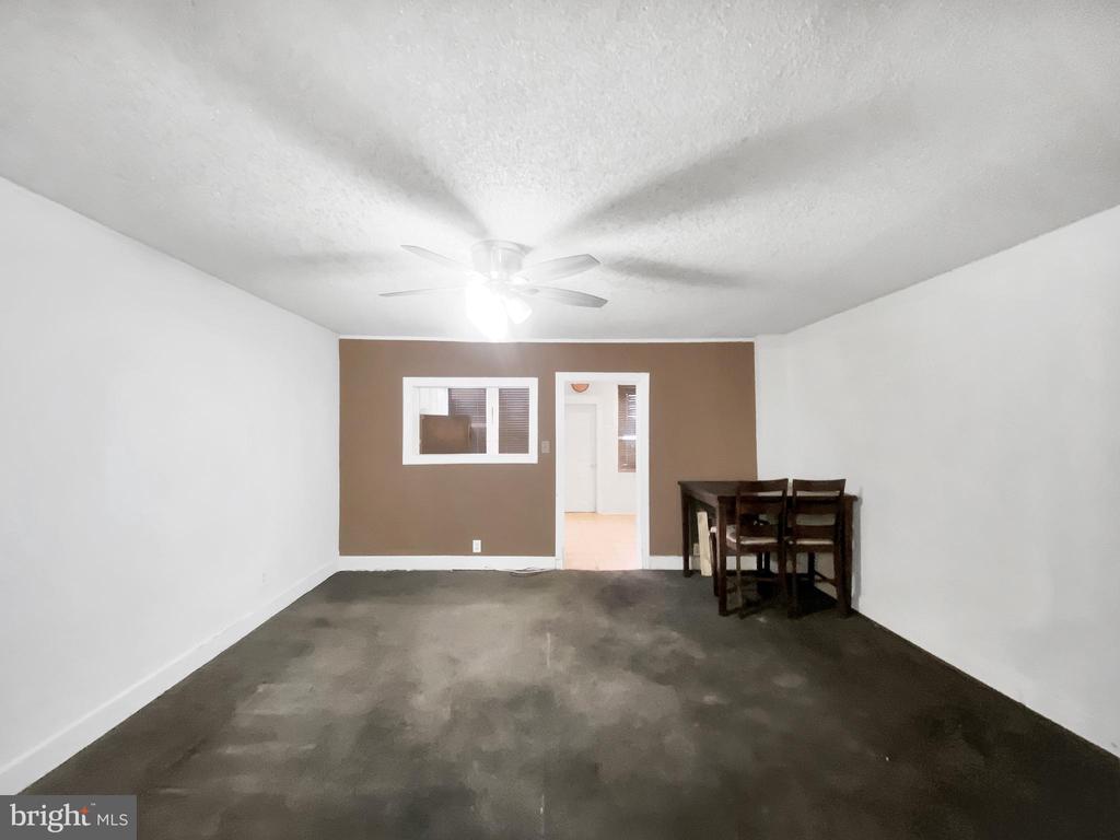 812 McDowell Ave