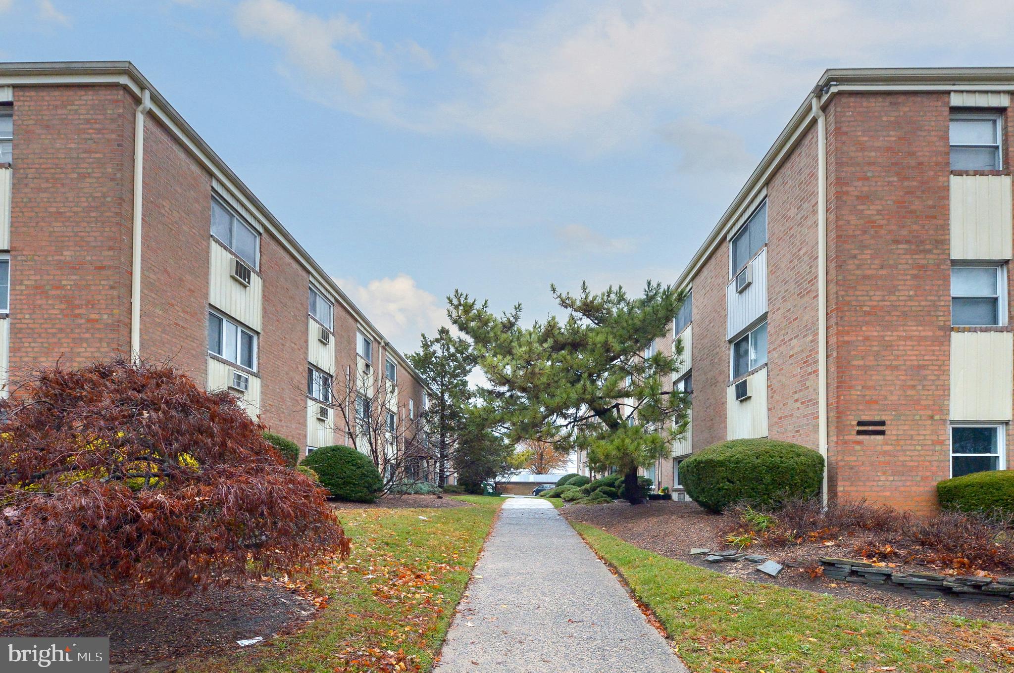 8115 WEST CHESTER PIKE #B5E