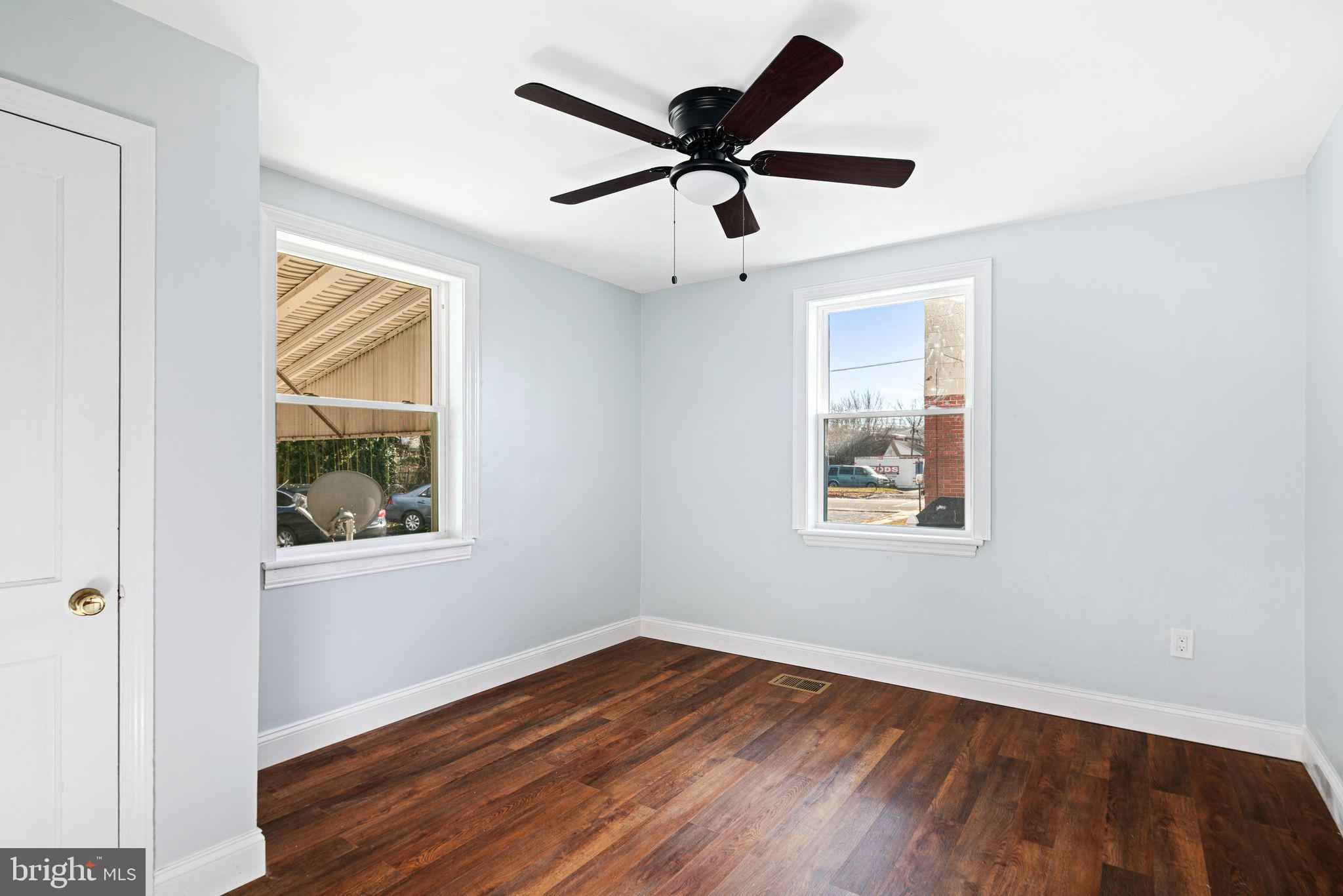 213 W ELKINTON AVE #1
