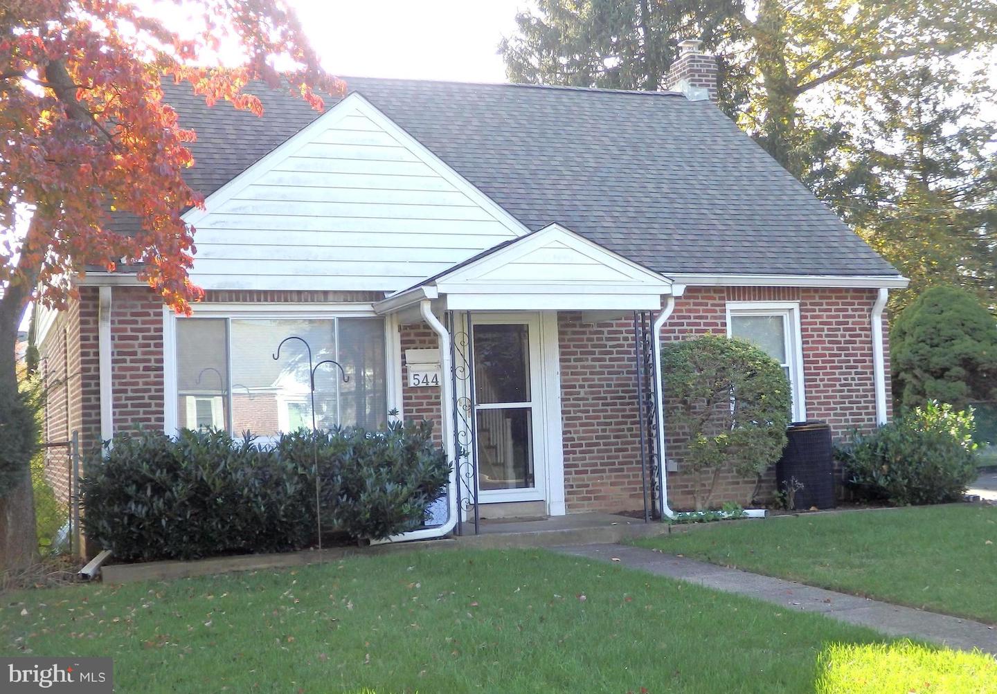 544 LAWRENCE RD