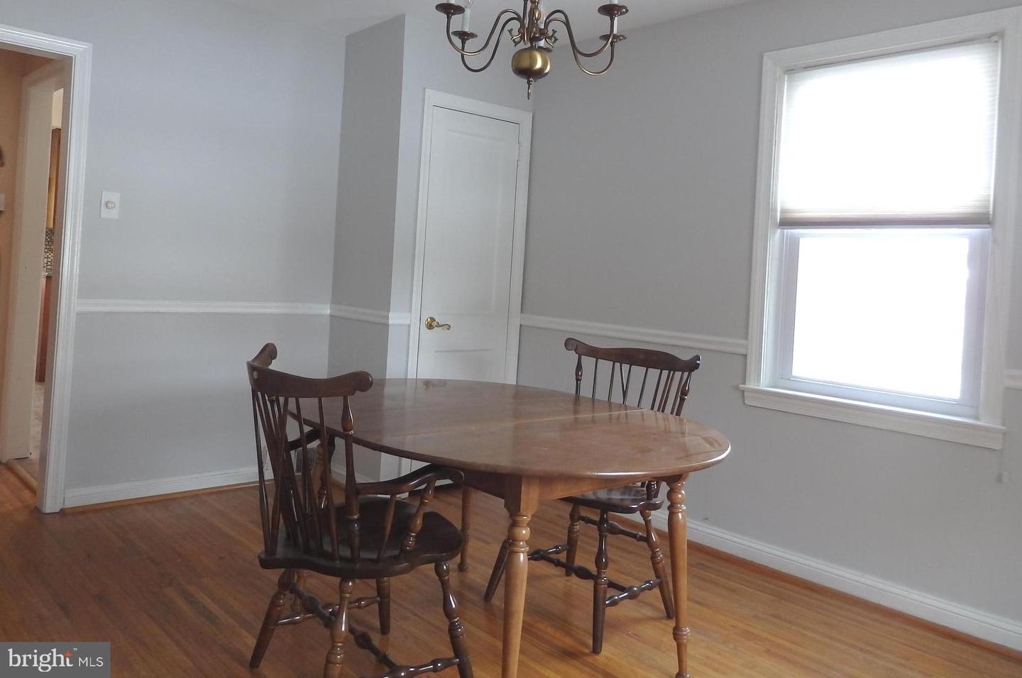 544 LAWRENCE RD
