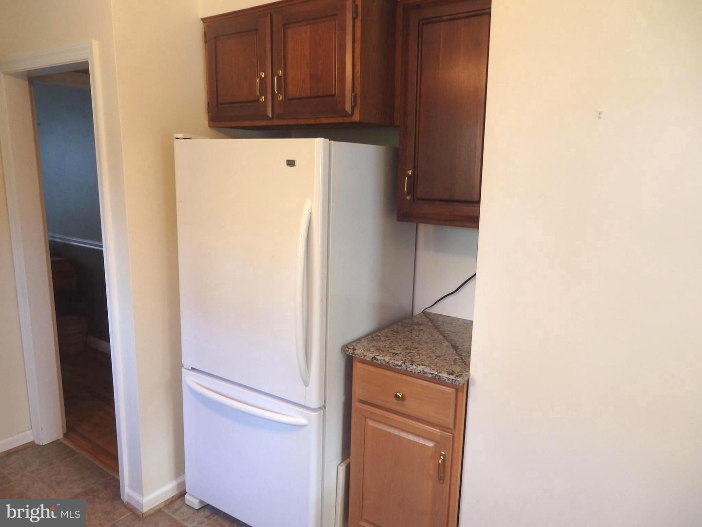 544 LAWRENCE RD