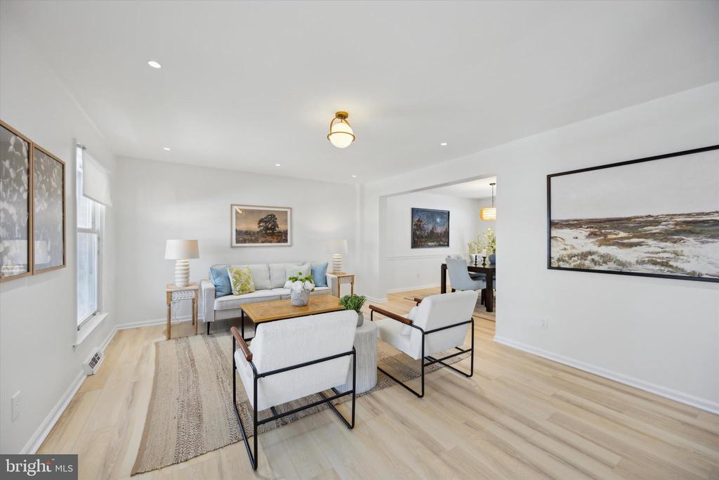 509 CAMELOT DRIVE