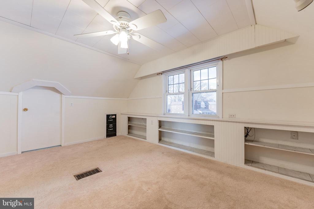501 WEST ROAD
