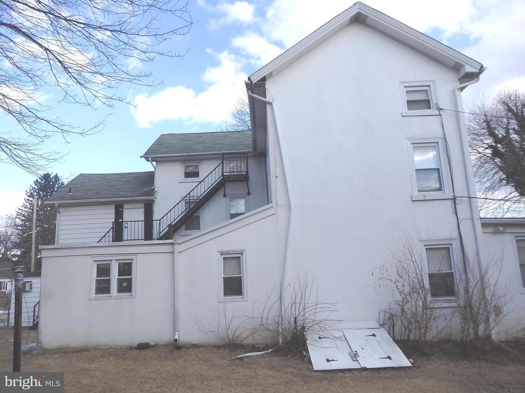 4211 Garrett Road