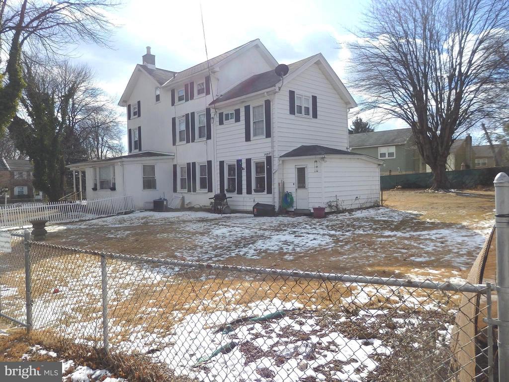 4211 Garrett Road
