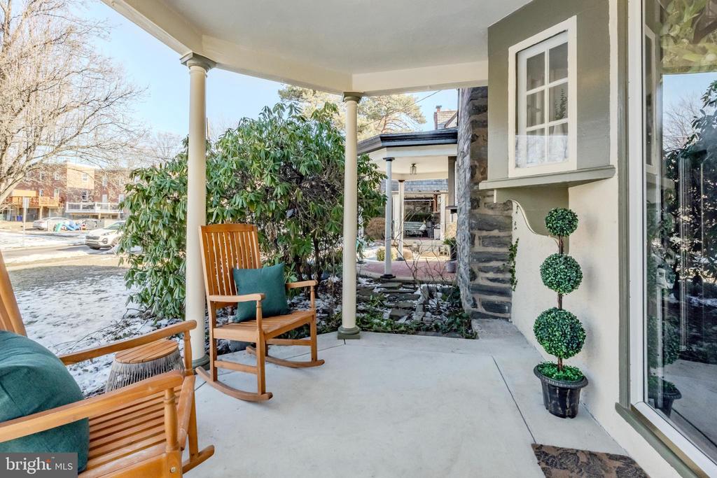 629 Georges Ln