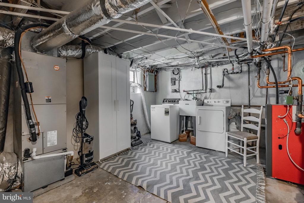 629 Georges Ln