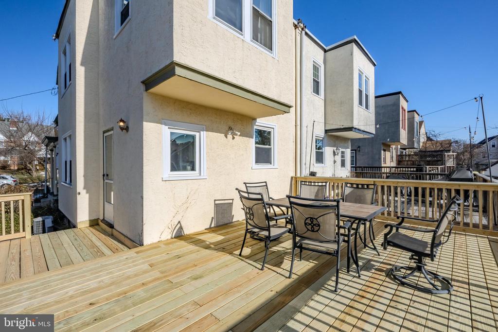 629 Georges Ln