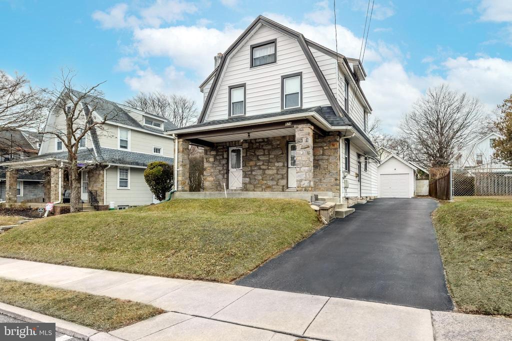 824 Mason Ave