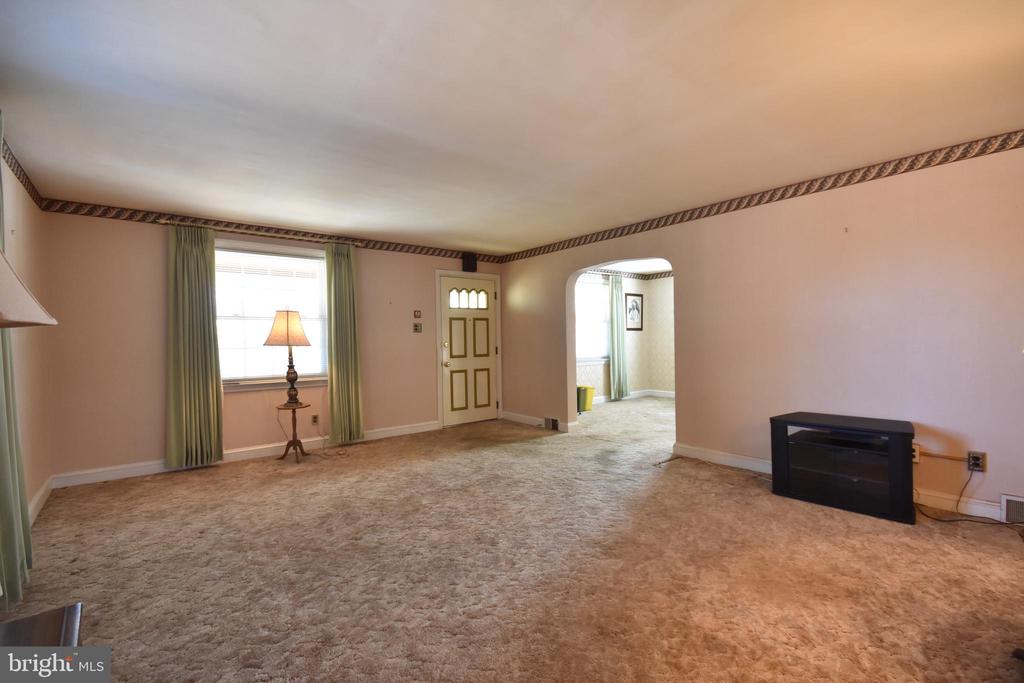 50 West Ave