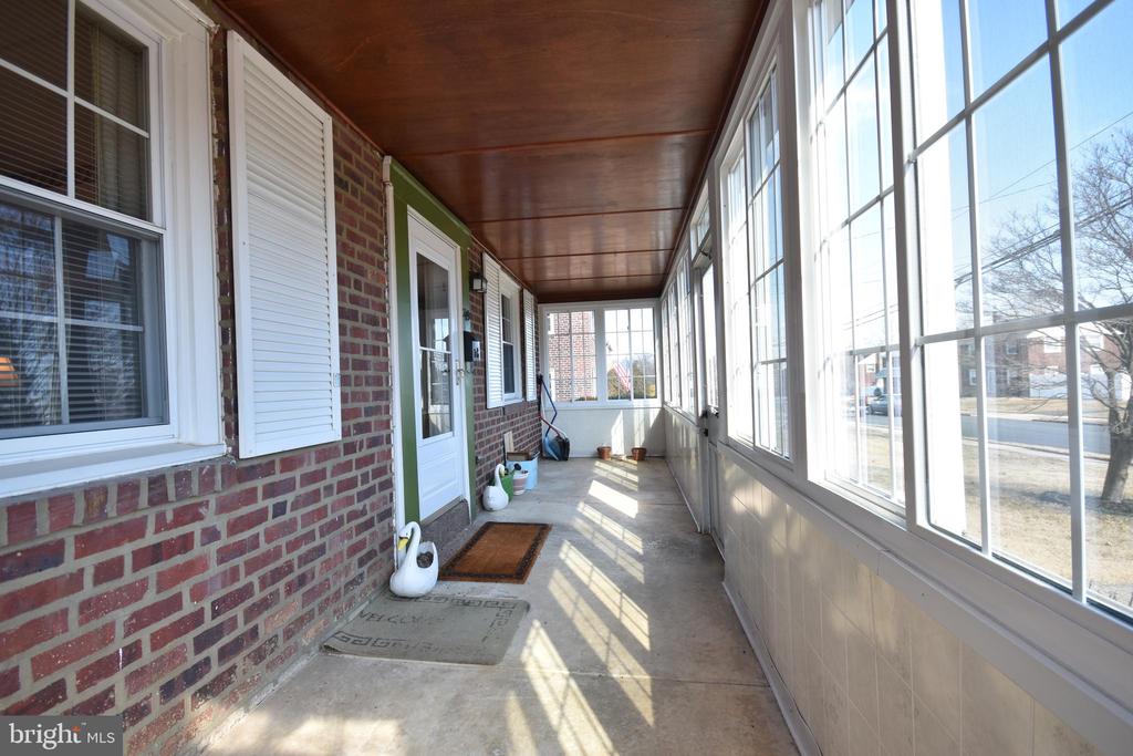 50 West Ave