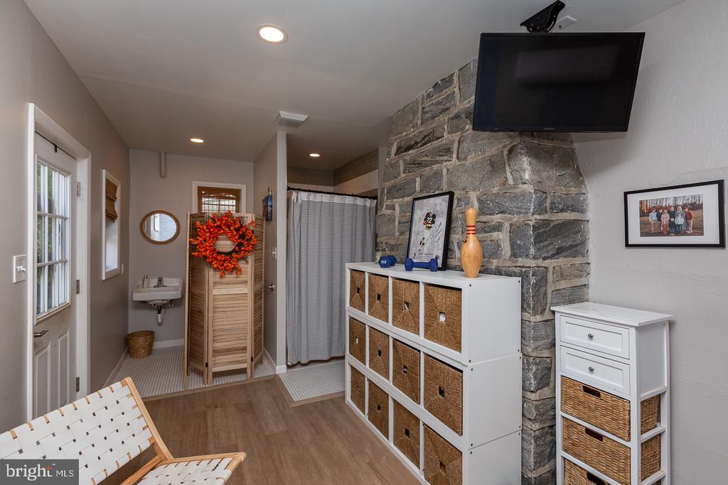 255 Brookline Blvd
