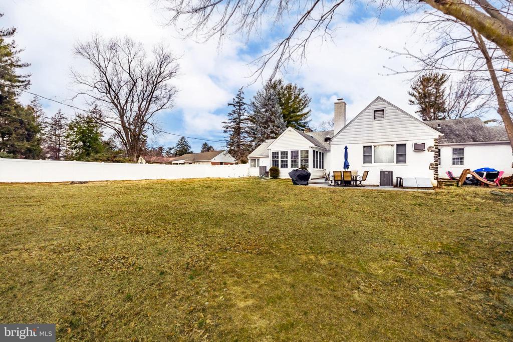 603 Williamsburg Dr