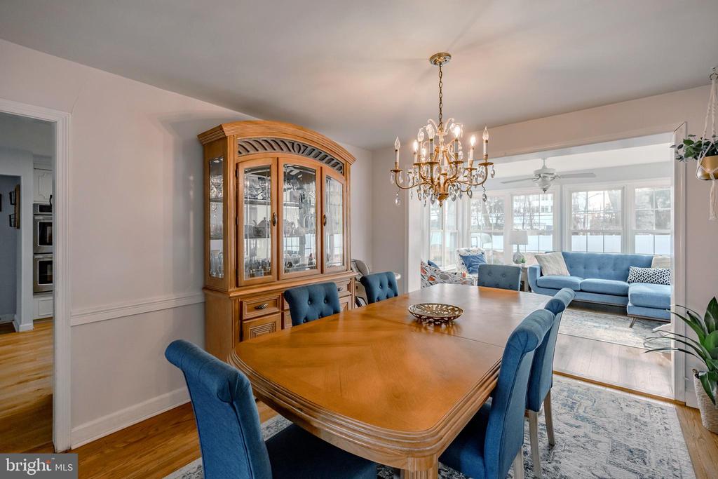 603 Williamsburg Dr