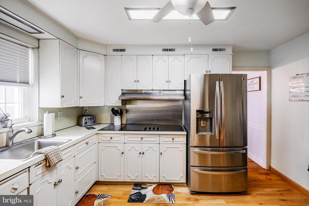 603 Williamsburg Dr