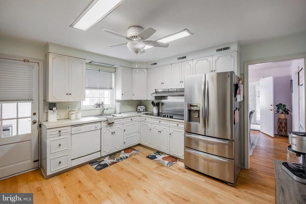 603 Williamsburg Dr