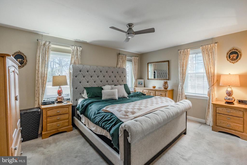 603 Williamsburg Dr