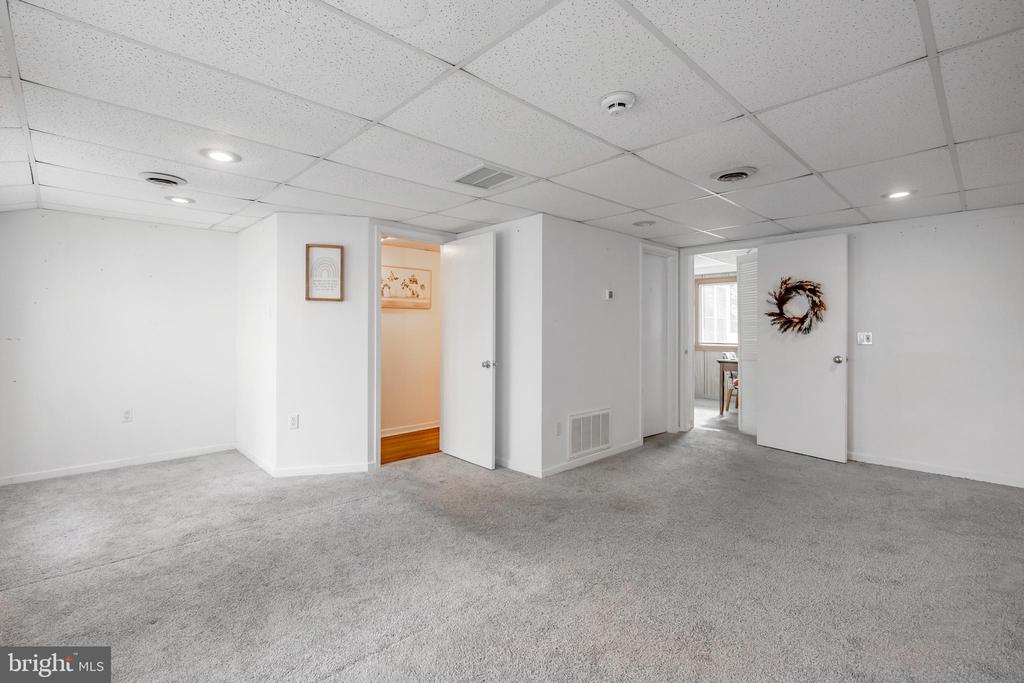 603 Williamsburg Dr