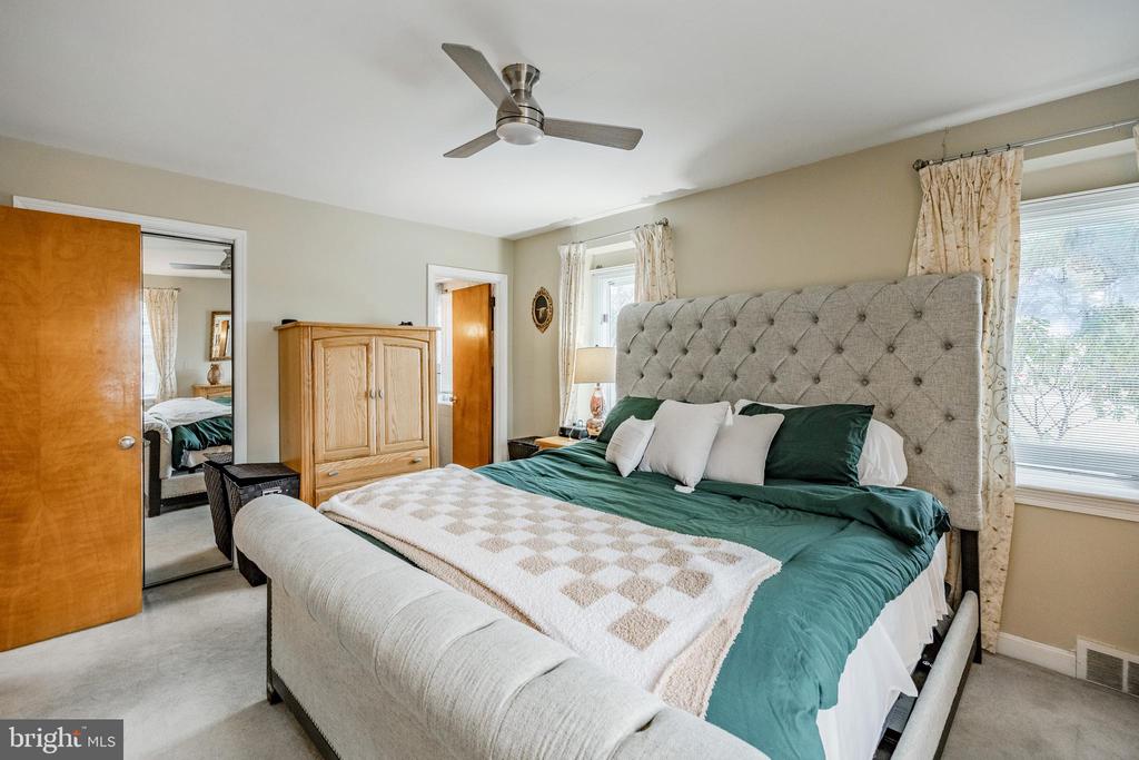 603 Williamsburg Dr