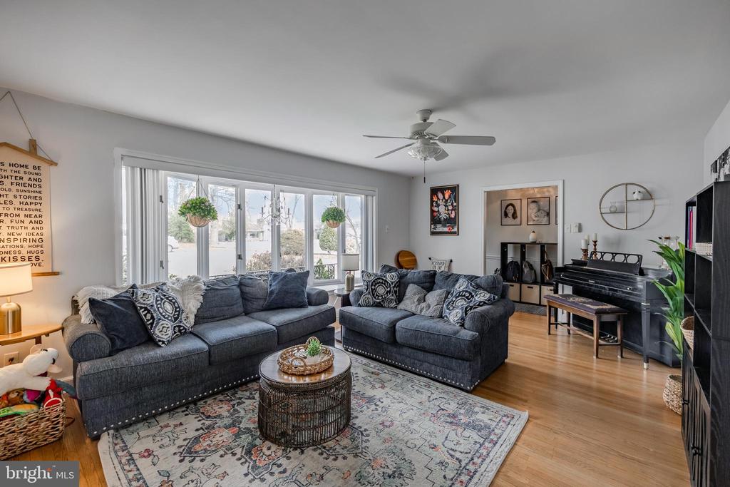 603 Williamsburg Dr
