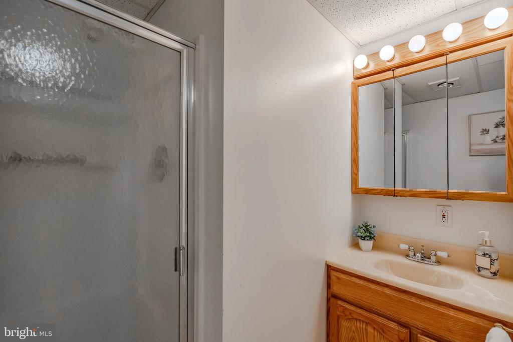 603 Williamsburg Dr