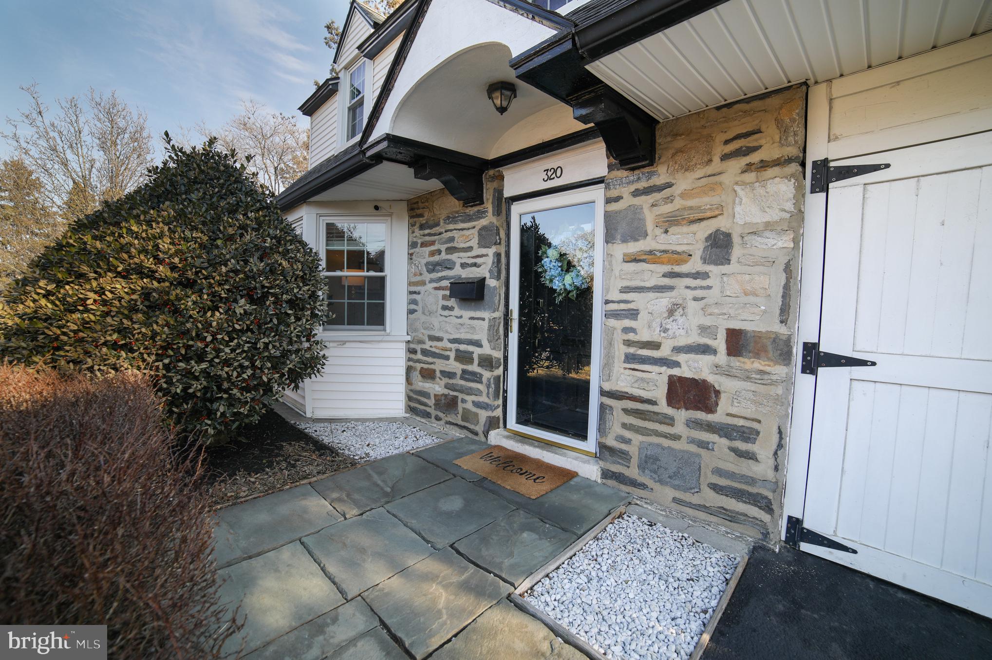 320 Walnut Pl