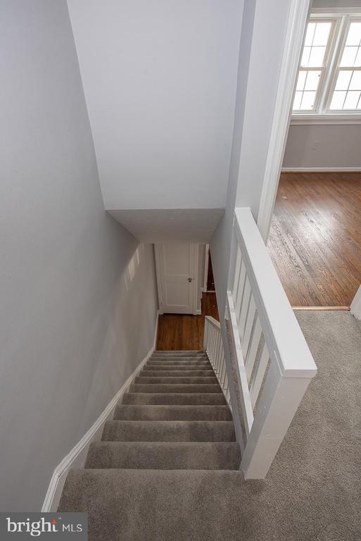 84 S HARWOOD AVE
