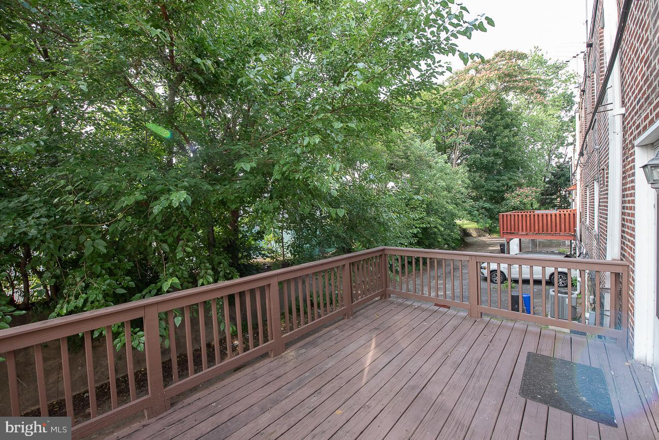 84 S HARWOOD AVE
