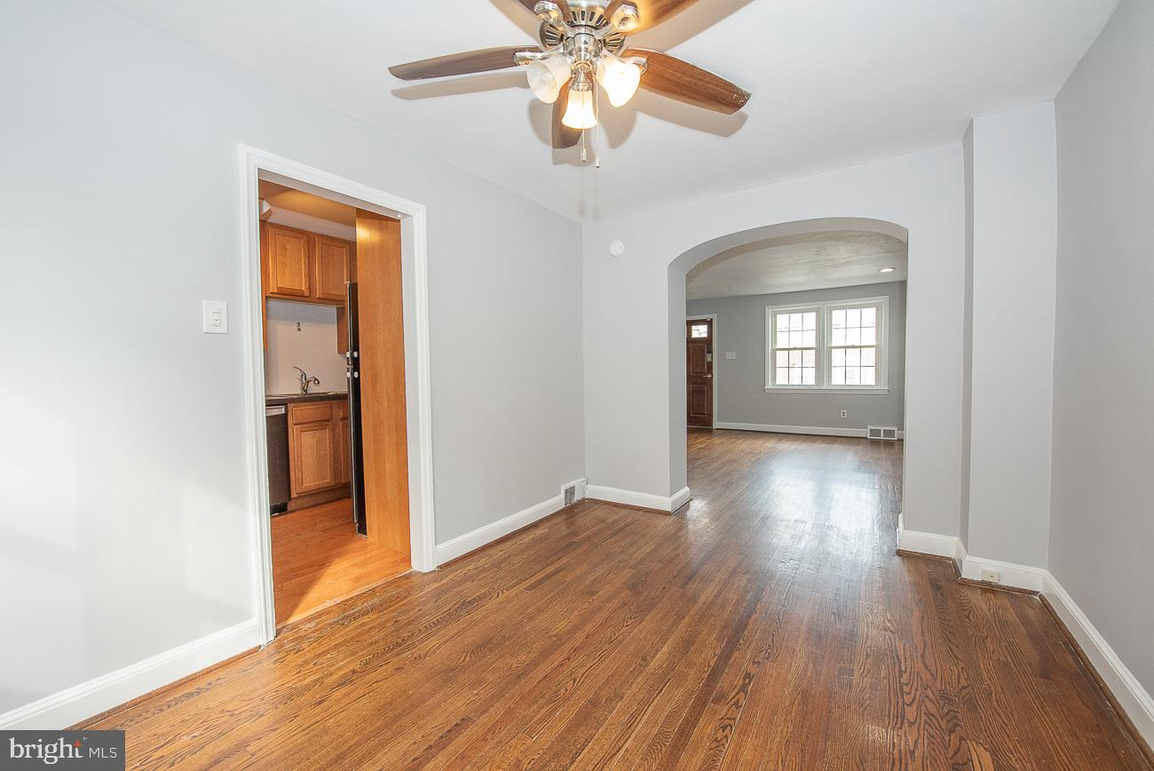 84 S HARWOOD AVE