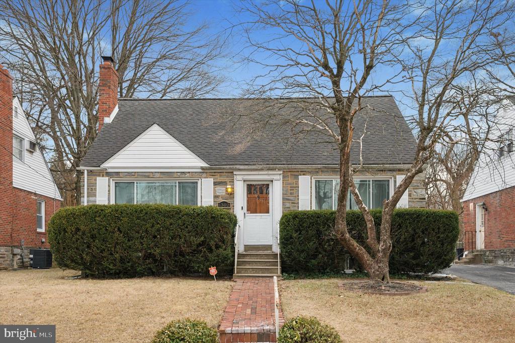 1302 Angora Dr