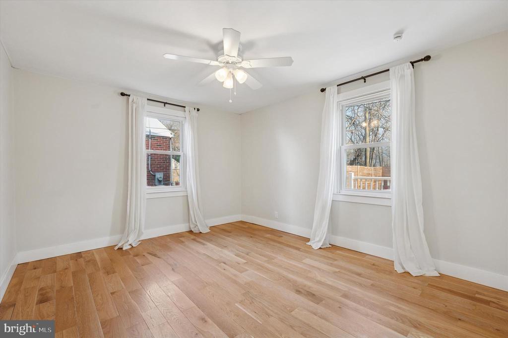 1302 Angora Dr