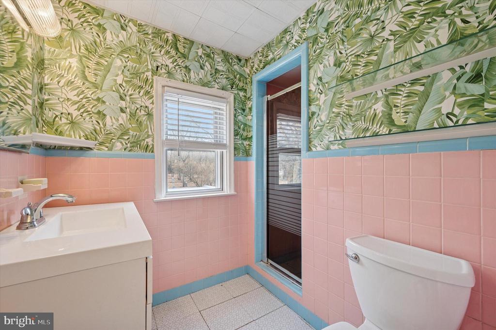 1302 Angora Dr