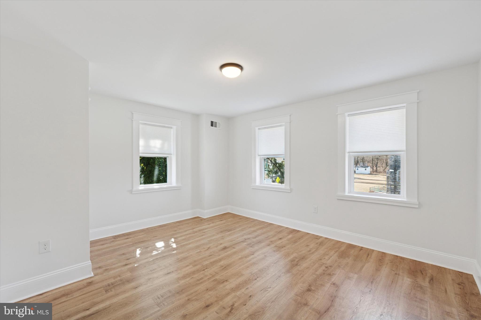251 HIGHLAND AVE