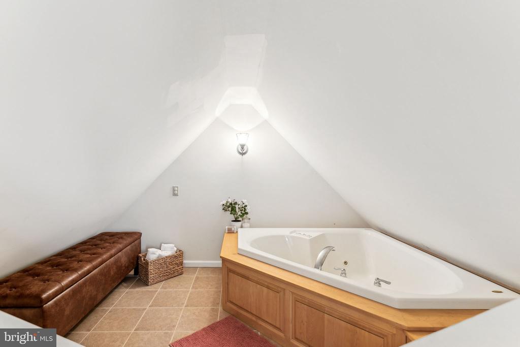 316 Blakeley Rd