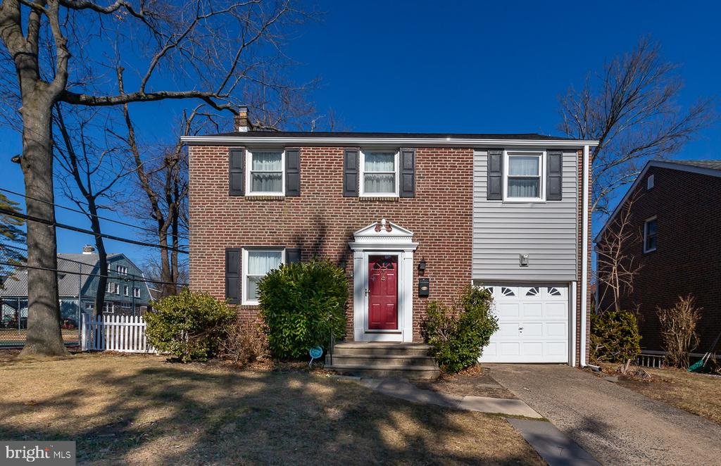 204 Edgehill Dr
