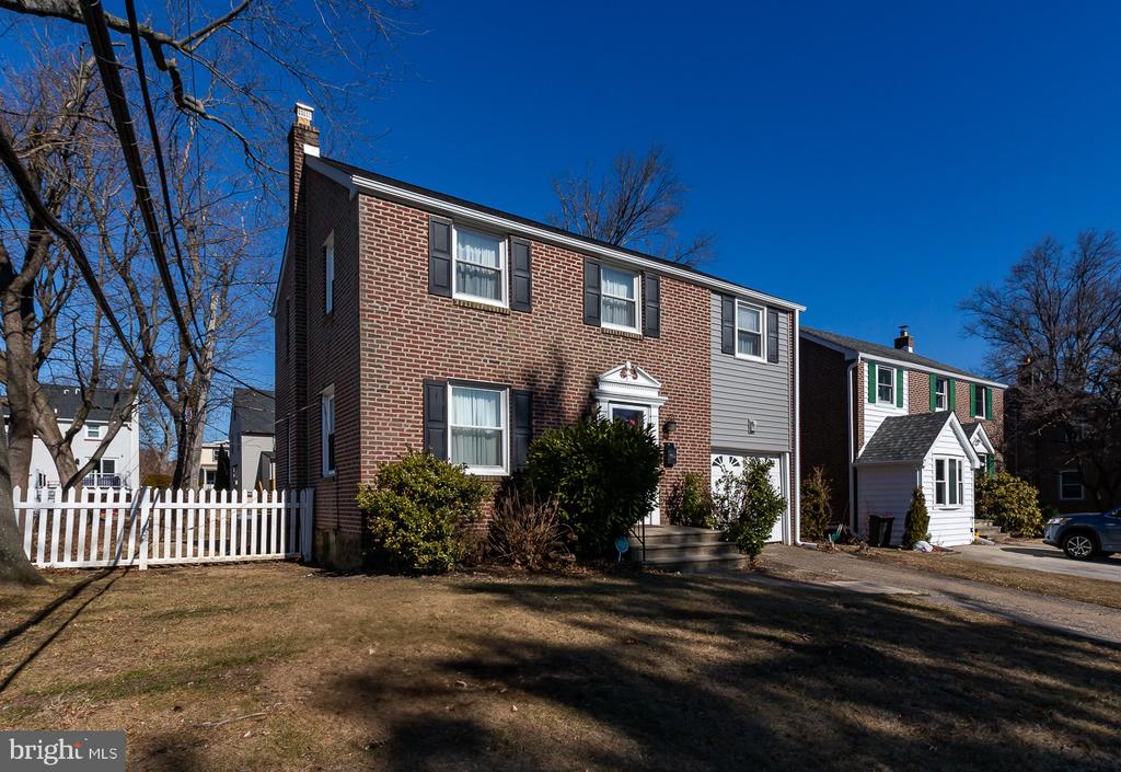 204 Edgehill Dr