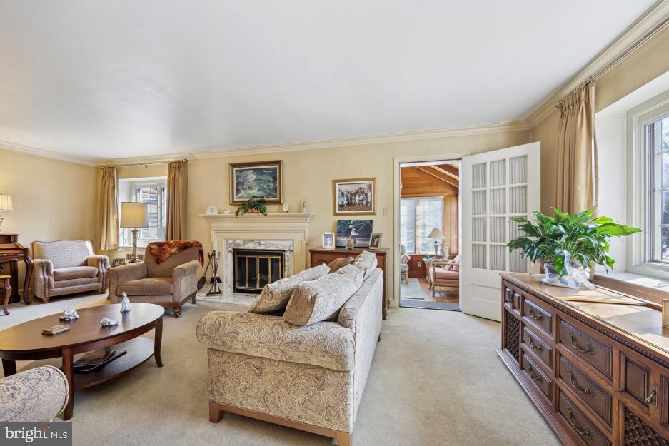 457 Derwyn Rd