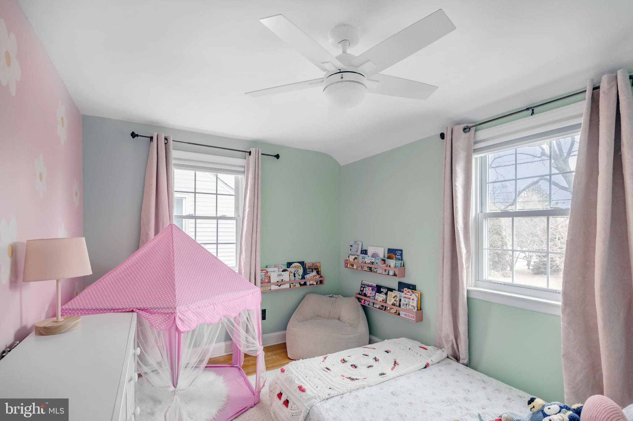 216 Earlington Rd