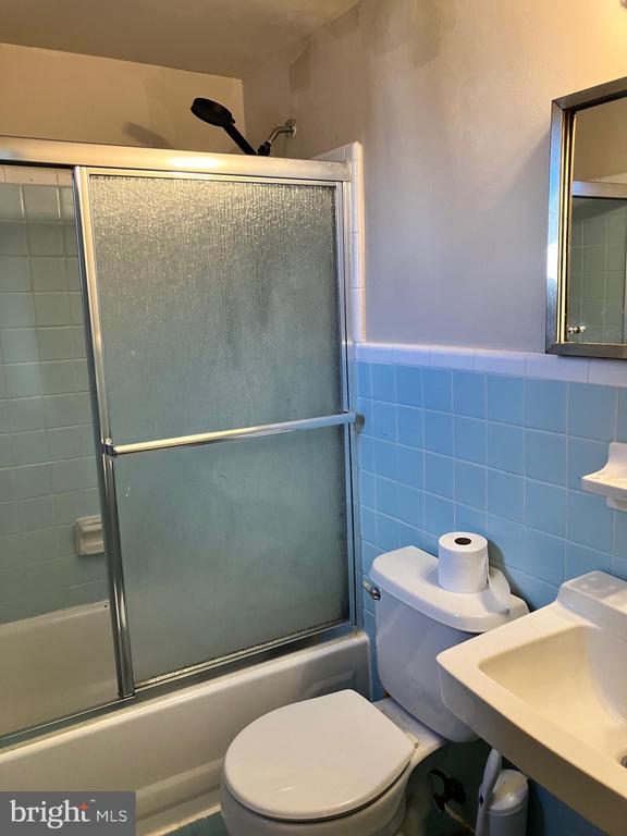 107 W EAGLE RD #4