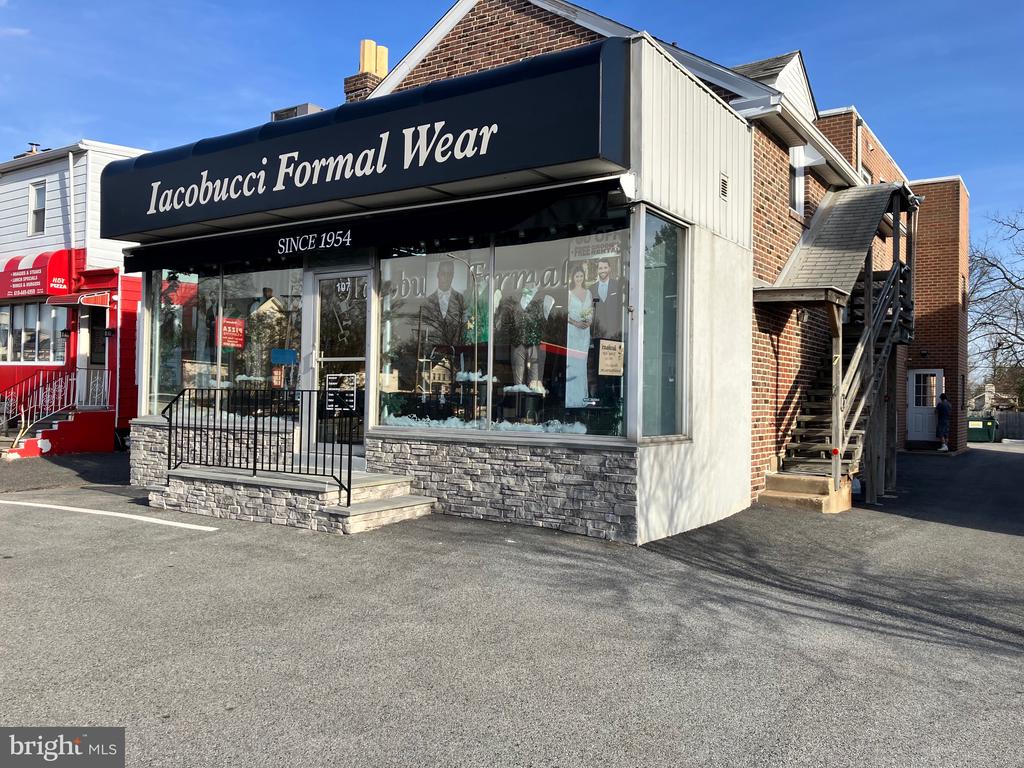 107 W EAGLE RD #4