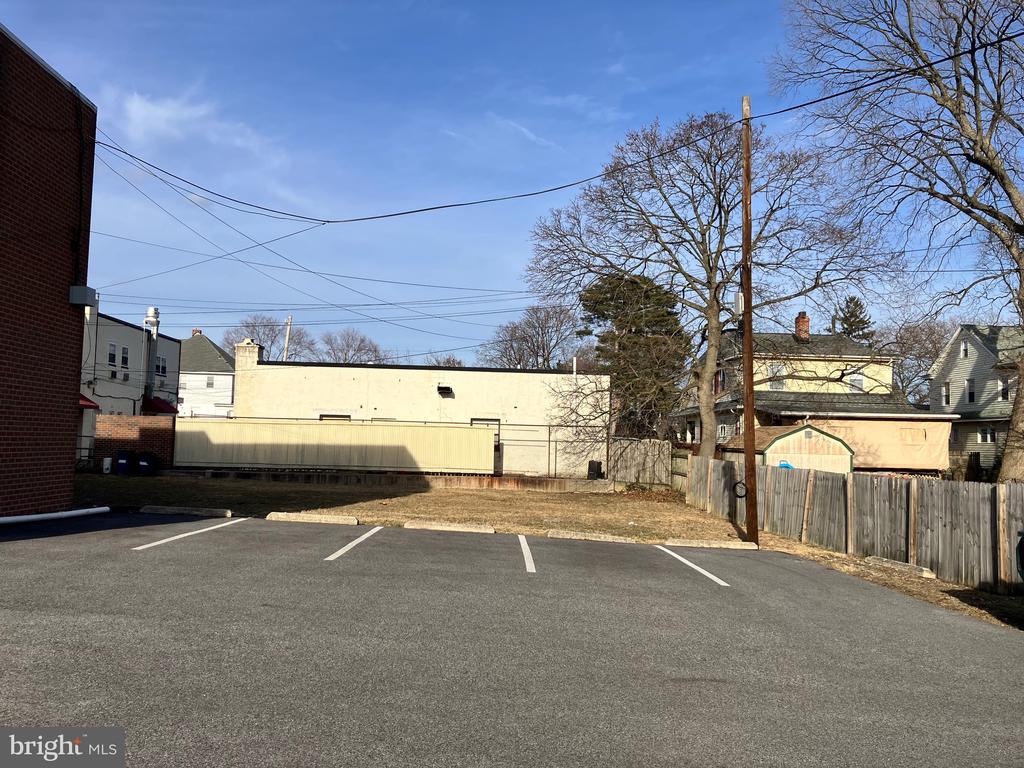 107 W EAGLE RD #4