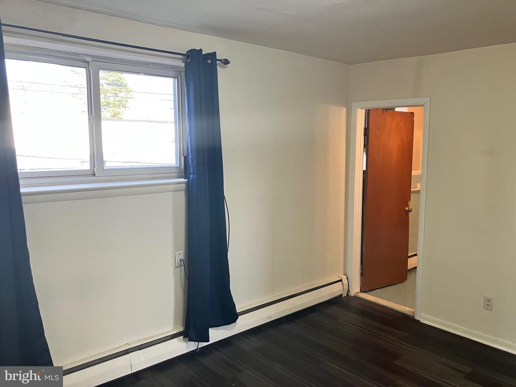107 W EAGLE RD #4