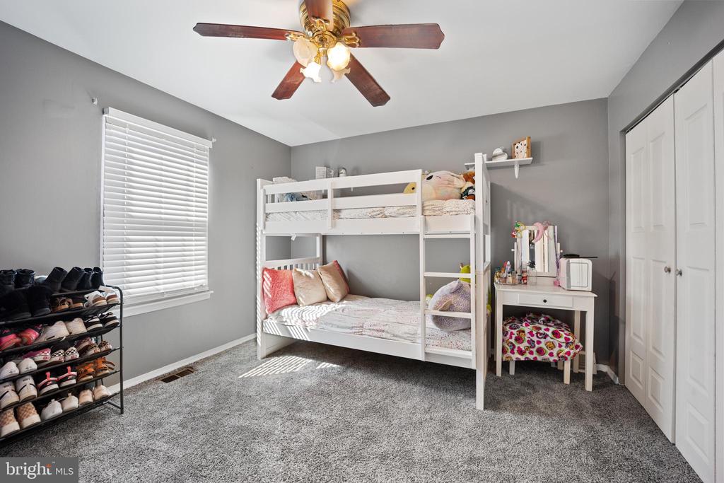 404 Carpenter Cir