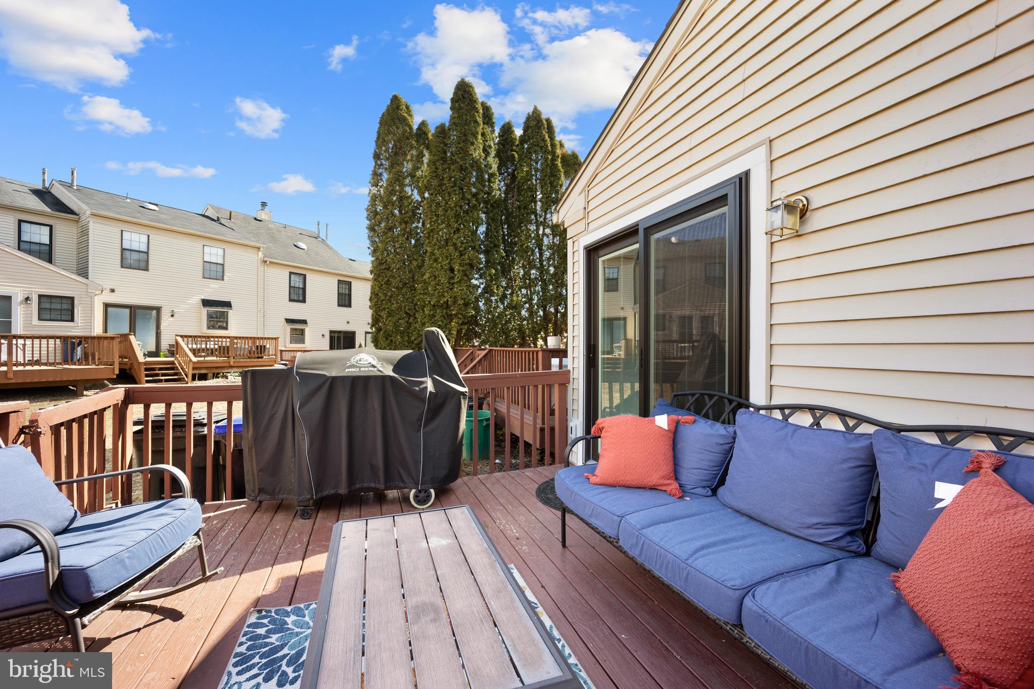 404 Carpenter Cir