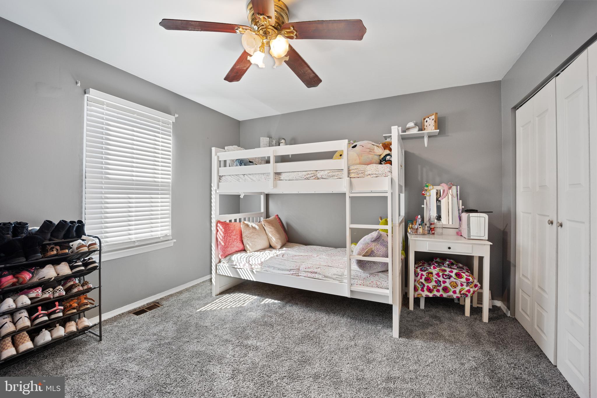 404 Carpenter Cir