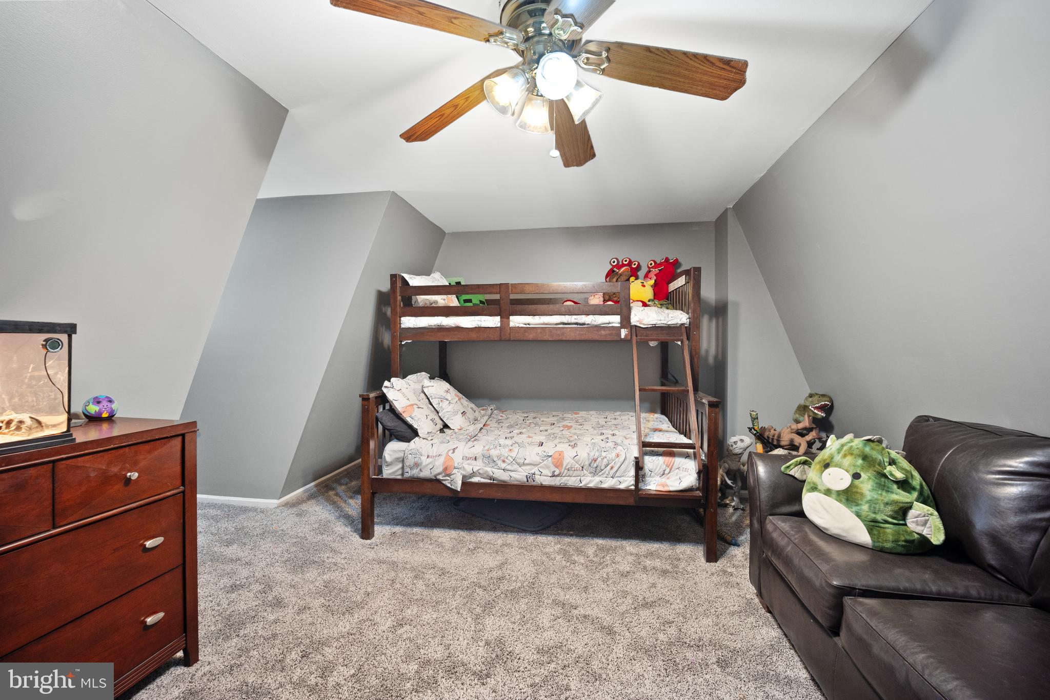 404 Carpenter Cir