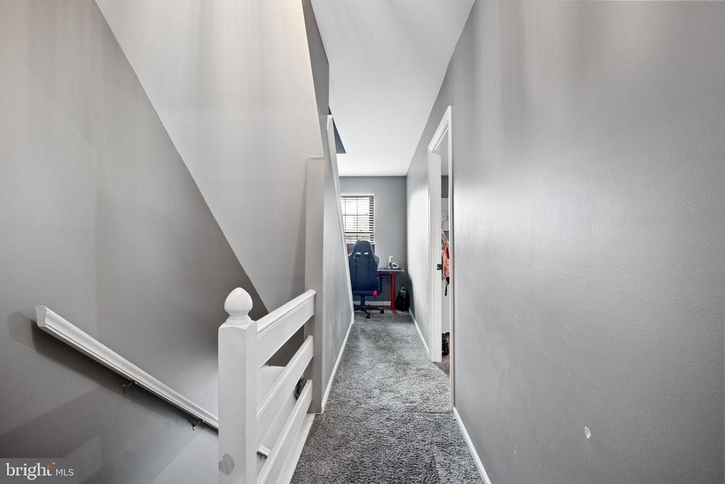 404 Carpenter Cir