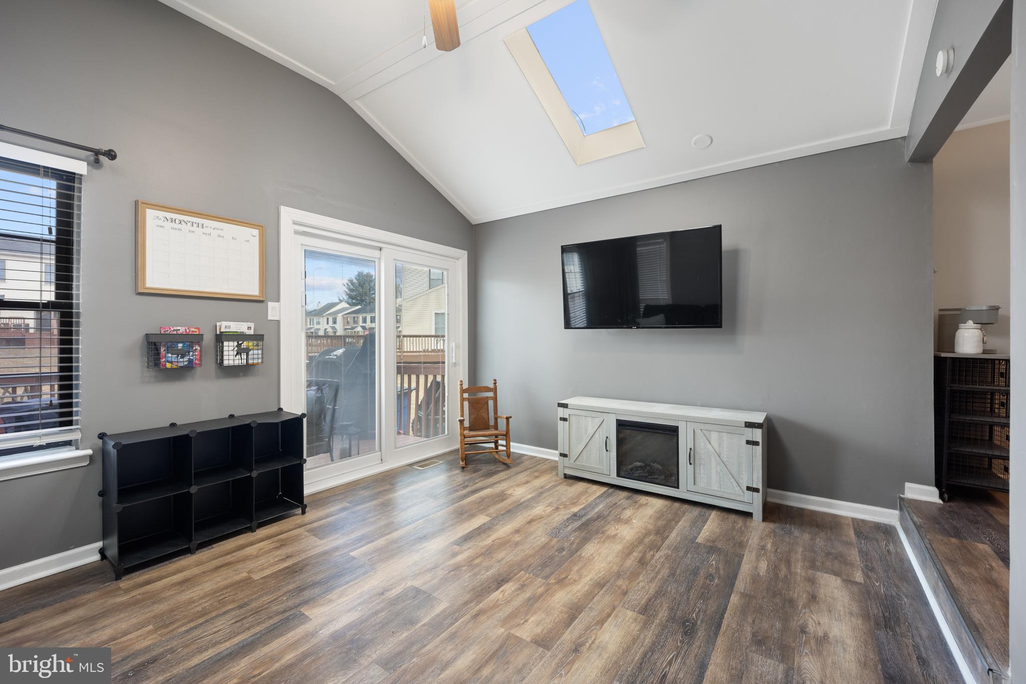 404 Carpenter Cir