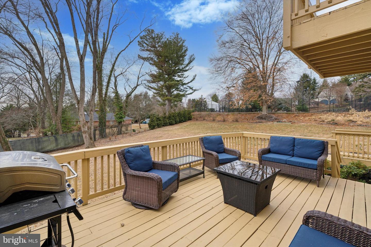 8 Todmorden Ln